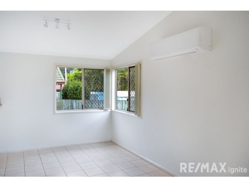 12 Curlew Place, Riverhills QLD 4074