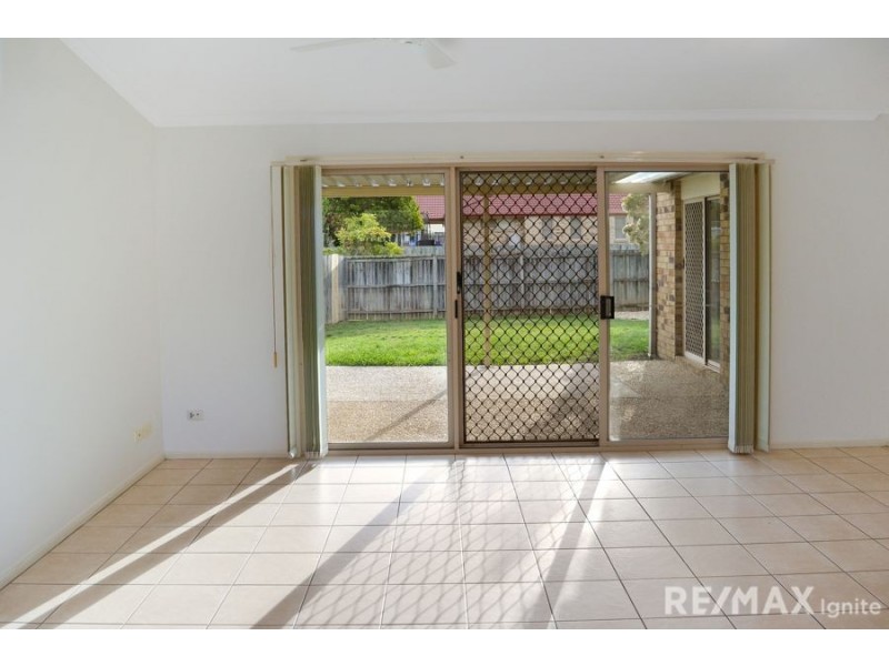 12 Curlew Place, Riverhills QLD 4074