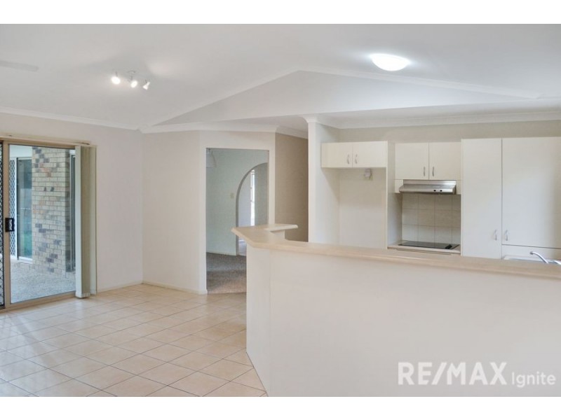 12 Curlew Place, Riverhills QLD 4074