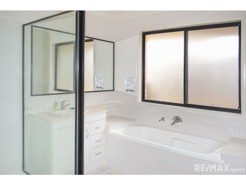 219 Eagle Street, Collingwood Park QLD 4301