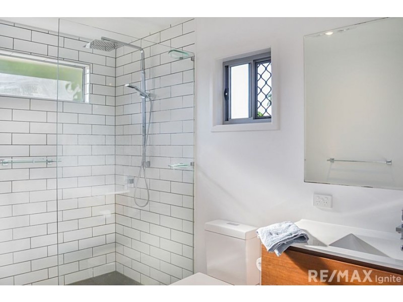 34 Argyle St, Seventeen Mile Rocks QLD 4073