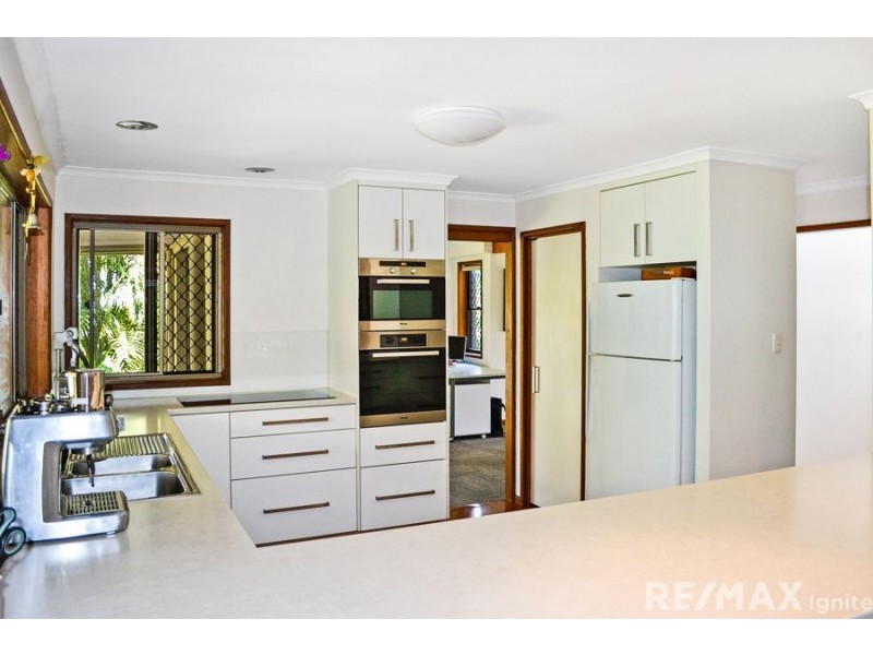 7 Wyara Close, Westlake QLD 4074