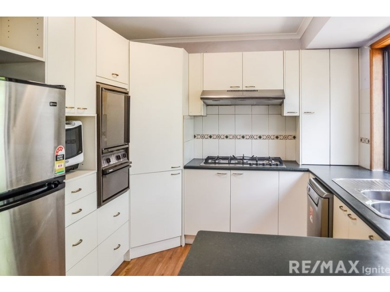 31 Loddon St, Riverhills QLD 4074