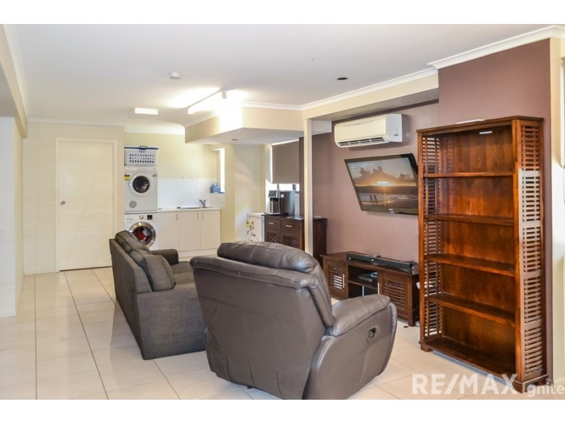 31 Loddon St, Riverhills QLD 4074