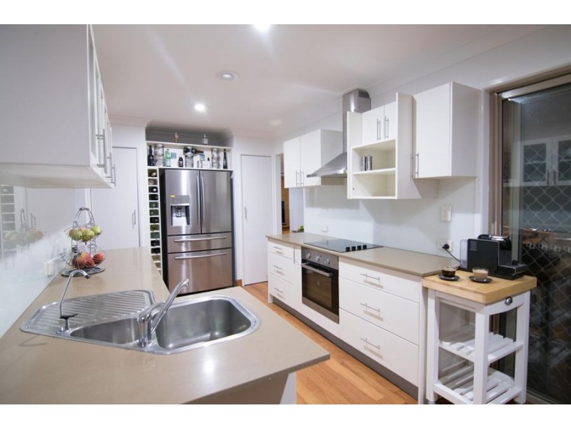 37 Juba Street, Riverhills QLD 4074