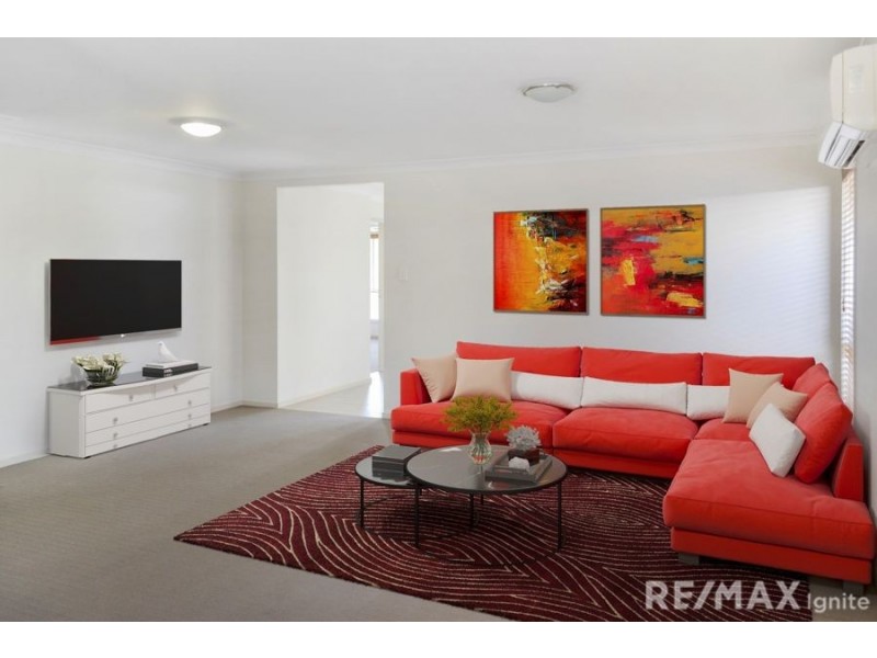 74 Valentine Circuit, Augustine Heights QLD 4300