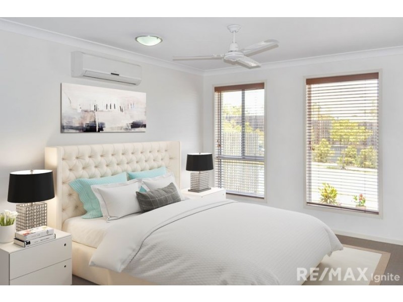 74 Valentine Circuit, Augustine Heights QLD 4300