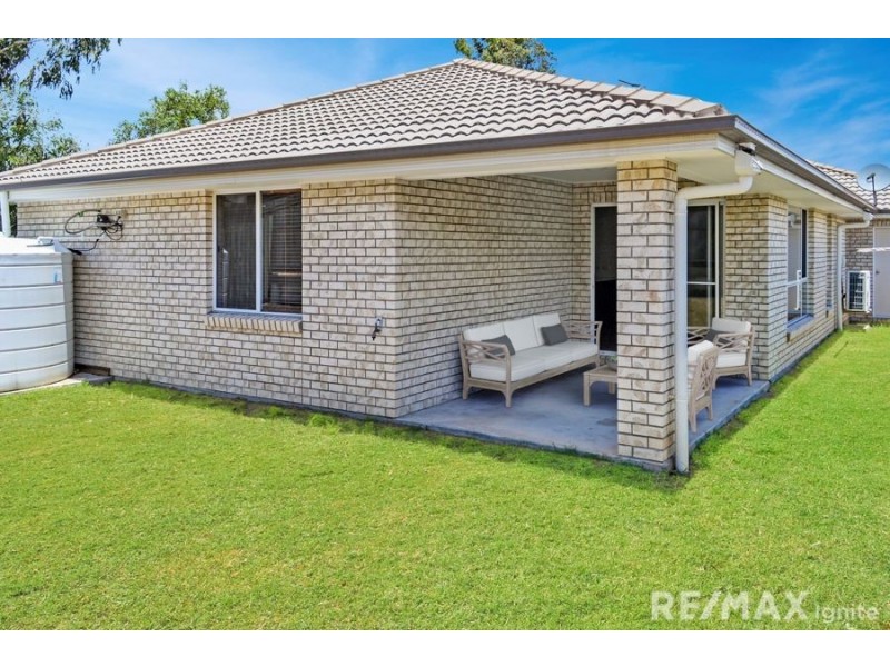 74 Valentine Circuit, Augustine Heights QLD 4300