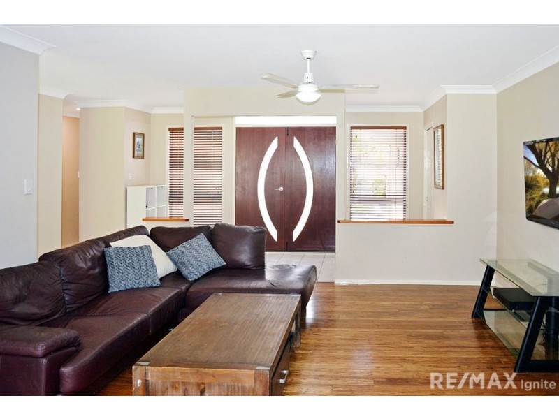 7 Burke Place, Forest Lake QLD 4078