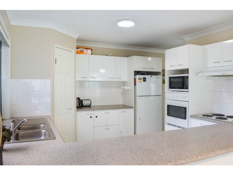 7 Burke Place, Forest Lake QLD 4078