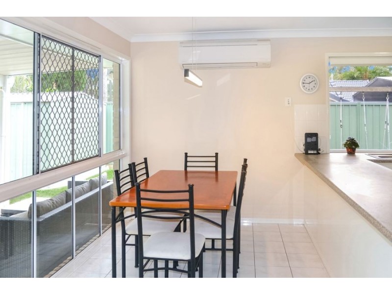 7 Burke Place, Forest Lake QLD 4078