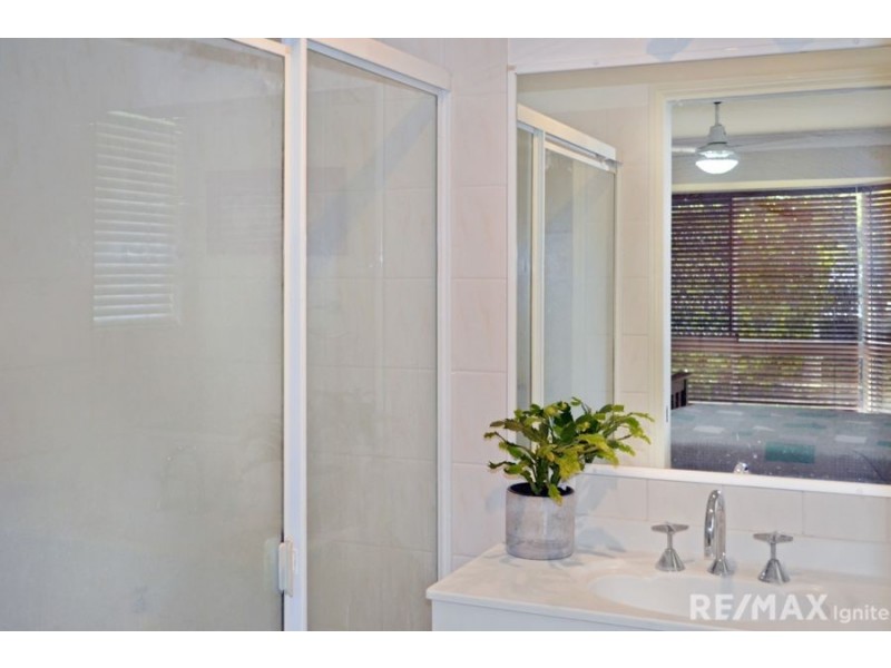 7 Burke Place, Forest Lake QLD 4078