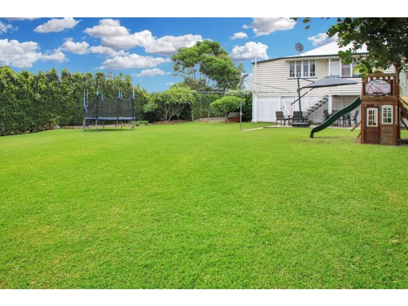 38 Cribb Street, Sadliers Crossing QLD 4305