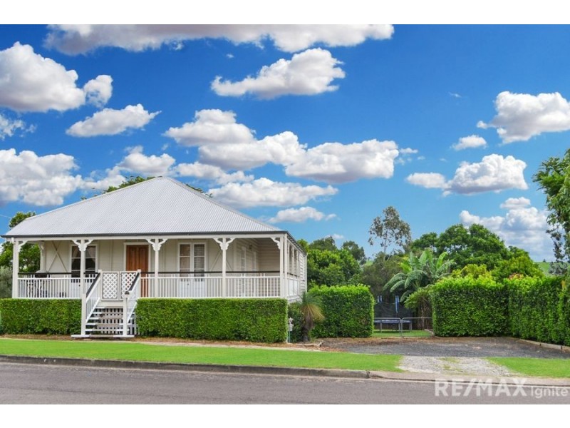 38 Cribb Street, Sadliers Crossing QLD 4305