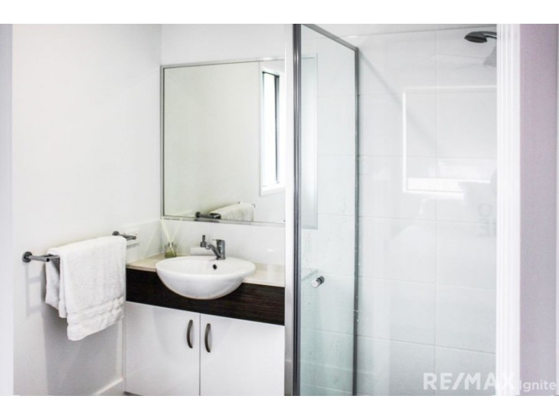 64 Stanicki Circuit, Bellbird Park QLD 4300