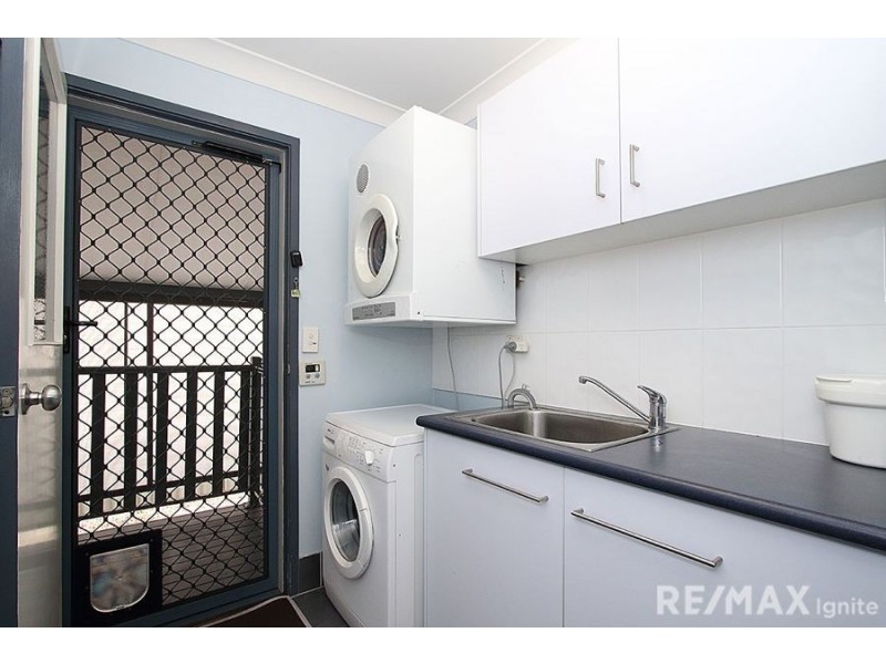 6 102A MOORES POCKET ROAD, Moores Pocket QLD 4305