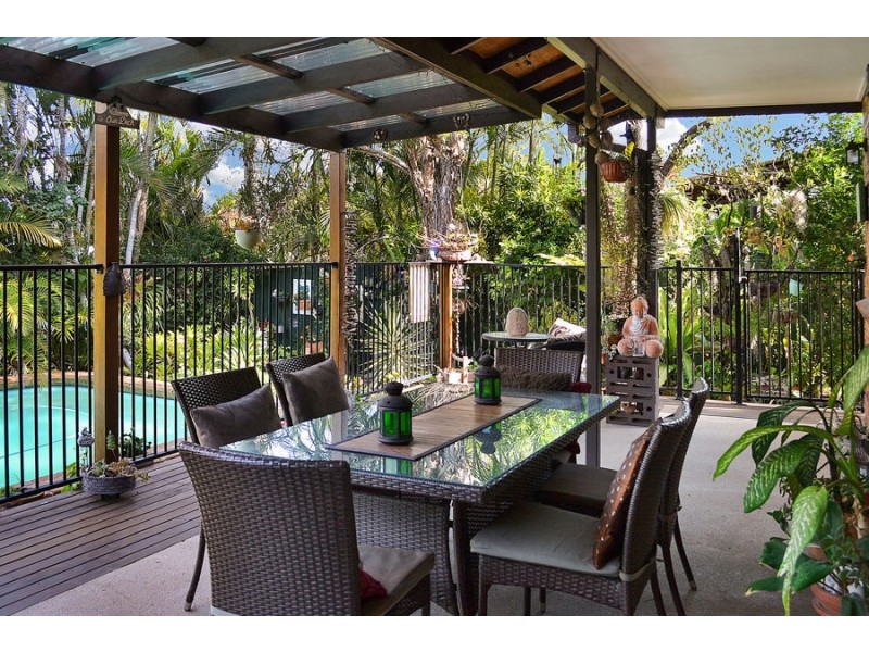 106 COLONSAY STREET, Middle Park QLD 4074