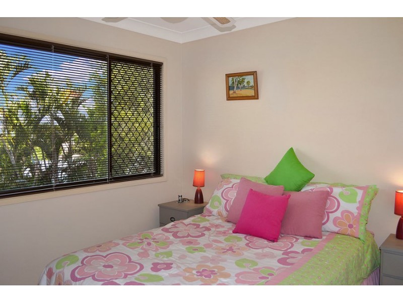 106 COLONSAY STREET, Middle Park QLD 4074