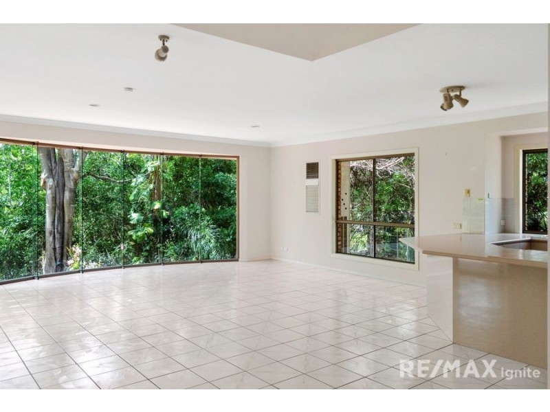 32 Sealark Cove, Karalee QLD 4306