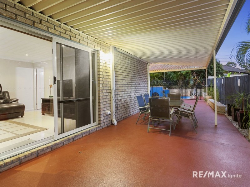 9 Chevron Close, Forest Lake QLD 4078