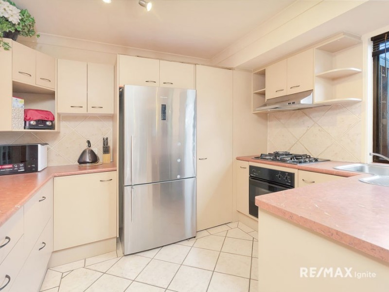 61 Lakeside Crescent, Forest Lake QLD 4078