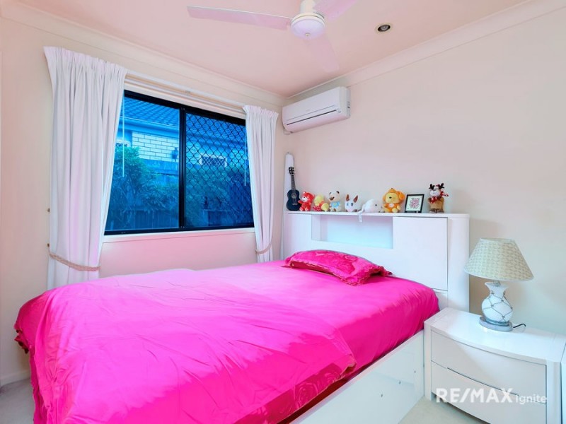 61 Lakeside Crescent, Forest Lake QLD 4078