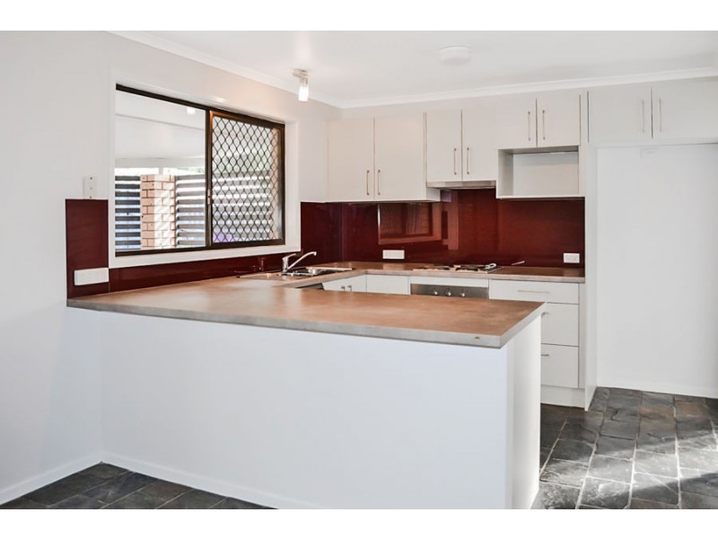 33 Estate Rd, Middle Park QLD 4074