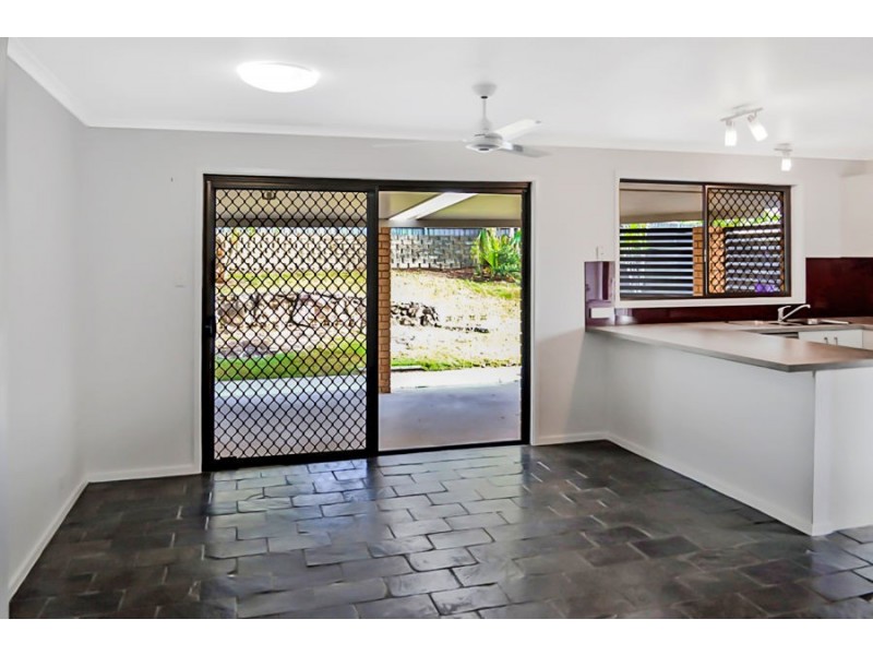 33 Estate Rd, Middle Park QLD 4074