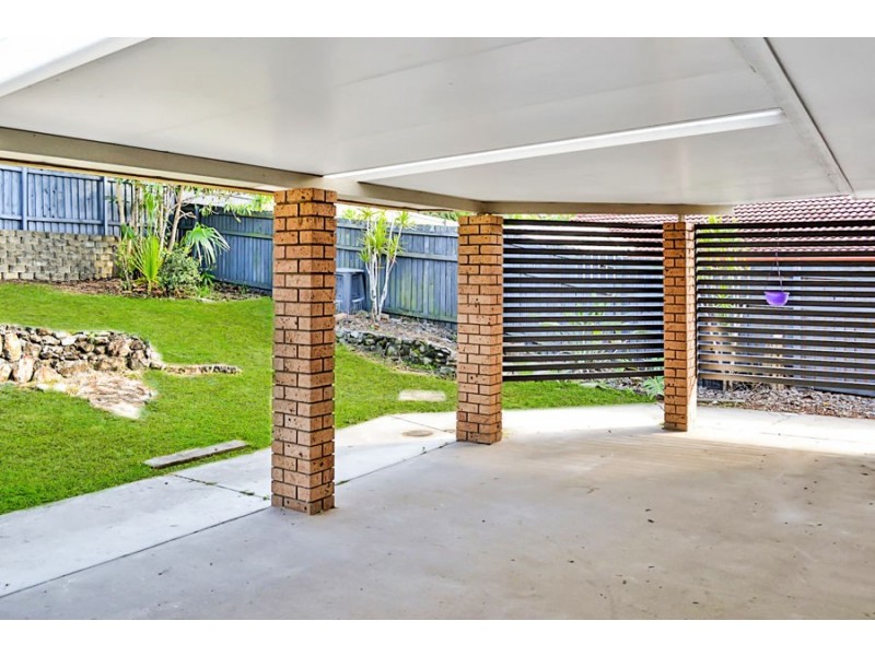 33 Estate Rd, Middle Park QLD 4074