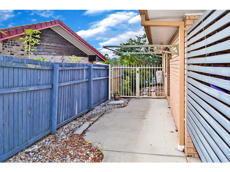 33 Estate Rd, Middle Park QLD 4074