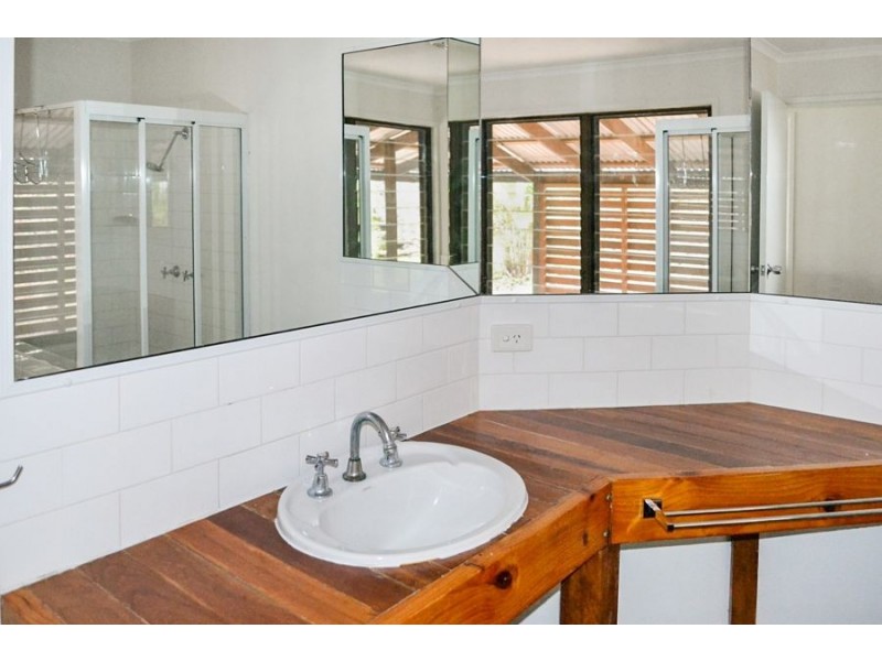 172 BLACKWALL ROAD, Chuwar QLD 4306