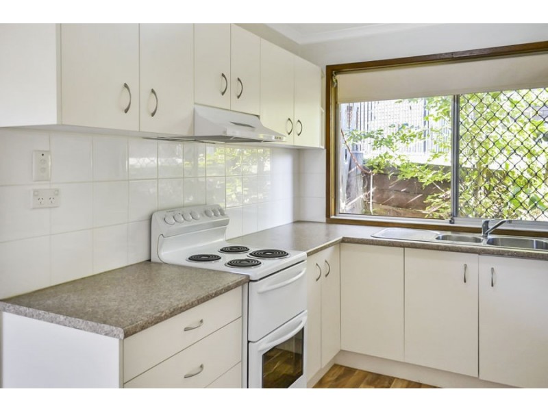 24 Ebrill Street, Jamboree Heights QLD 4074