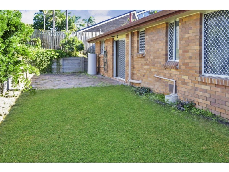 24 Ebrill Street, Jamboree Heights QLD 4074