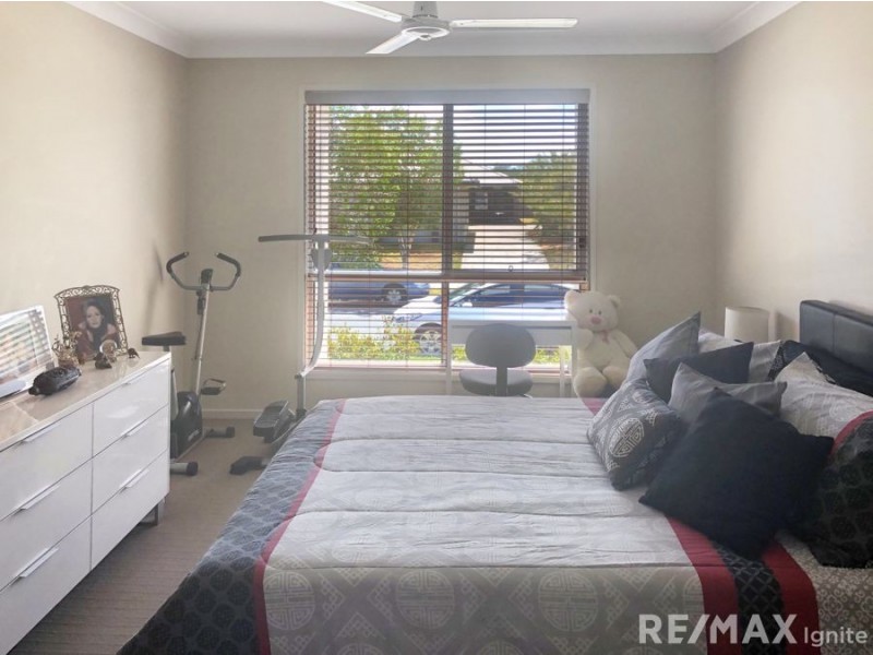 59 Valentine Circuit, Augustine Heights QLD 4300