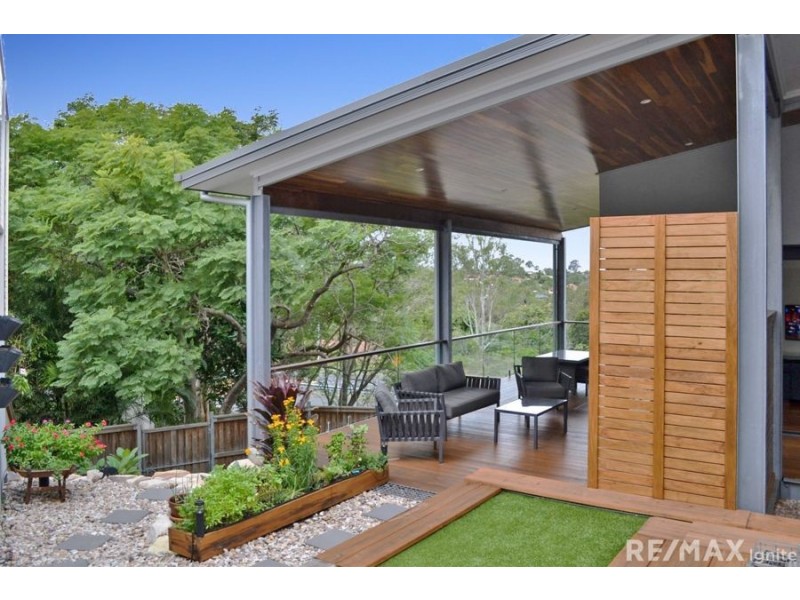 Mount Ommaney QLD 4074