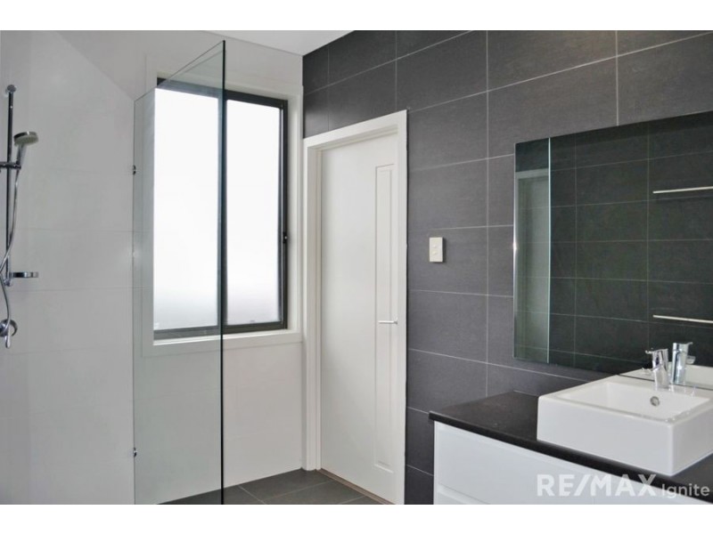 Mount Ommaney QLD 4074