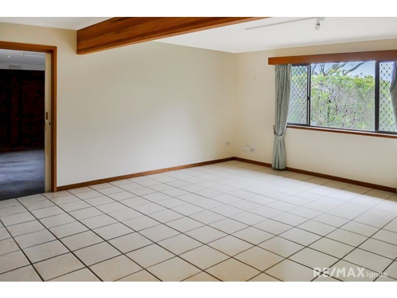 15 Wyara Close, Westlake QLD 4074