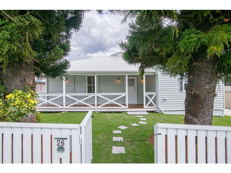 26 GREENHAM STREET, Raceview QLD 4305