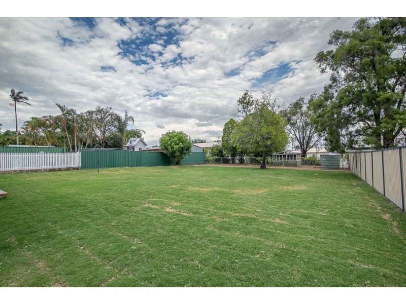 26 GREENHAM STREET, Raceview QLD 4305