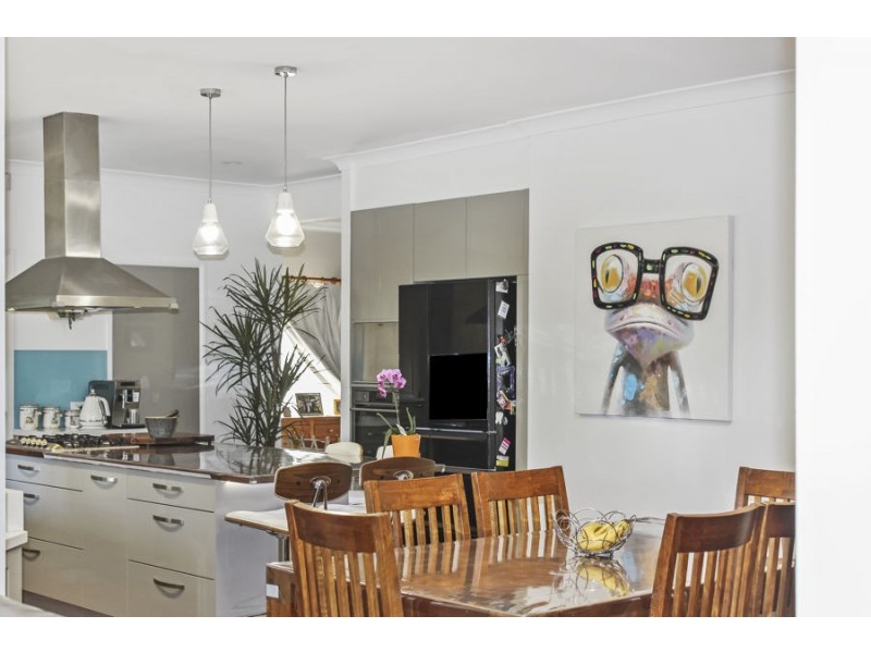 17 LANSDOWNE WAY, Chuwar QLD 4306