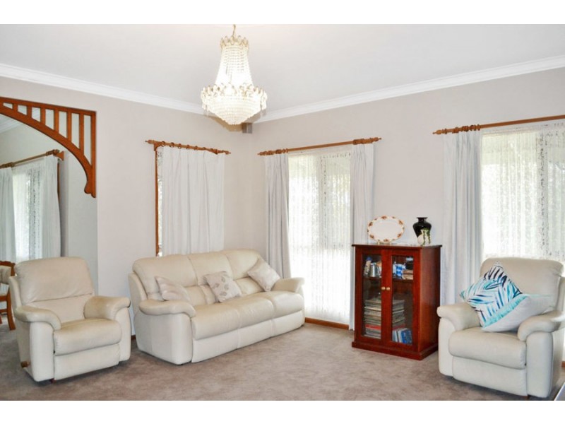 17 LANSDOWNE WAY, Chuwar QLD 4306