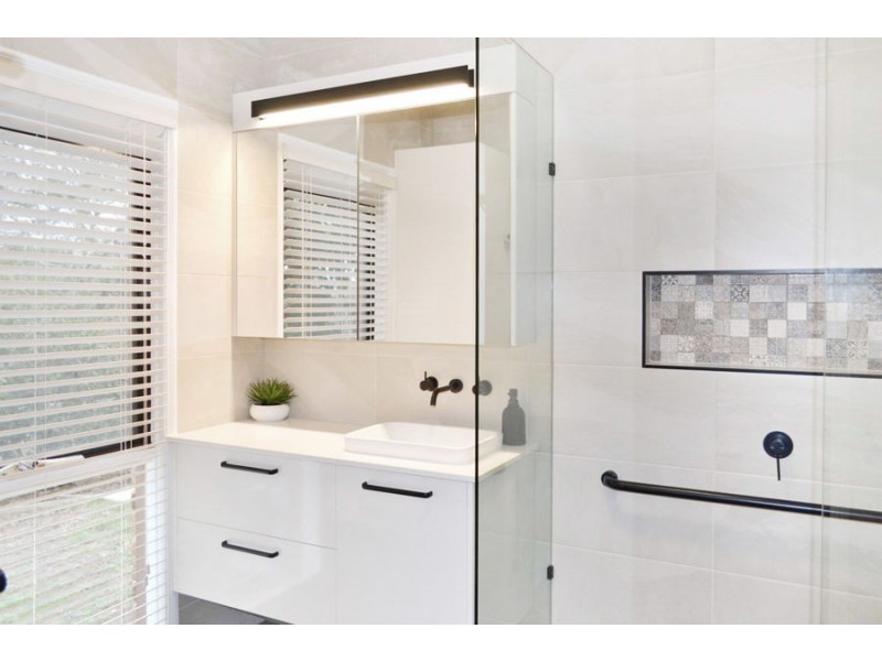 17 LANSDOWNE WAY, Chuwar QLD 4306