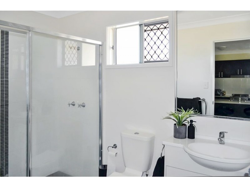 14 KNIGHTSBRIDGE DRIVE, Chuwar QLD 4306