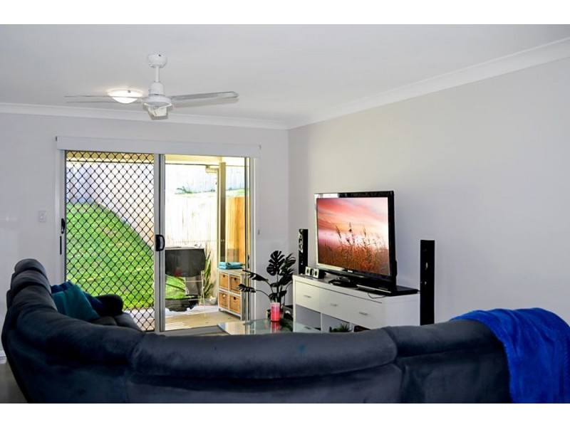 14 KNIGHTSBRIDGE DRIVE, Chuwar QLD 4306