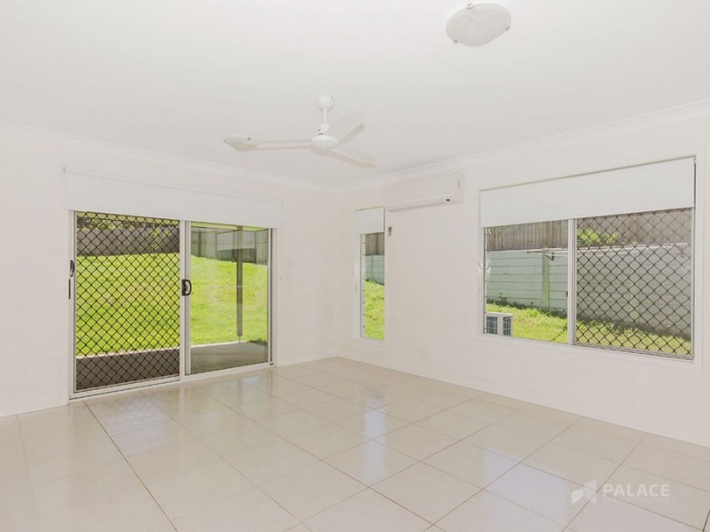 14 KNIGHTSBRIDGE DRIVE, Chuwar QLD 4306