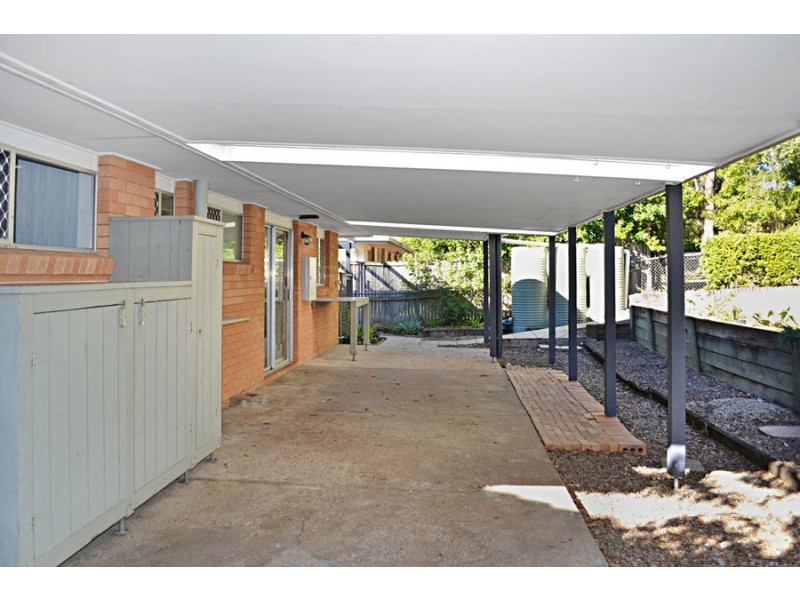 22 TROOP STREET, Jamboree Heights QLD 4074