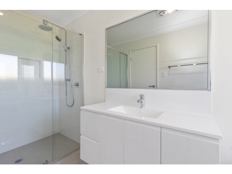 12 Hereford Rd, Greenbank QLD 4124