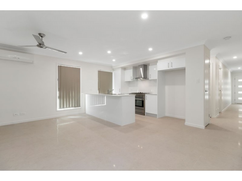 12 Hereford Rd, Greenbank QLD 4124