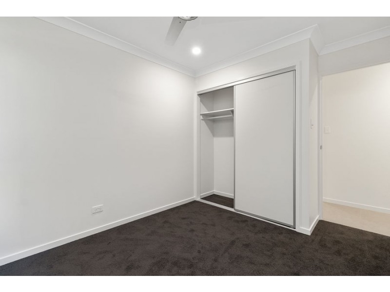 12 Hereford Rd, Greenbank QLD 4124