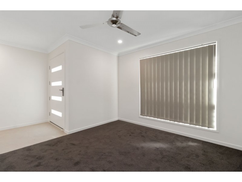 12 Hereford Rd, Greenbank QLD 4124